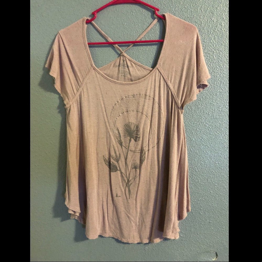American Eagle |M| blush top with flower and moon